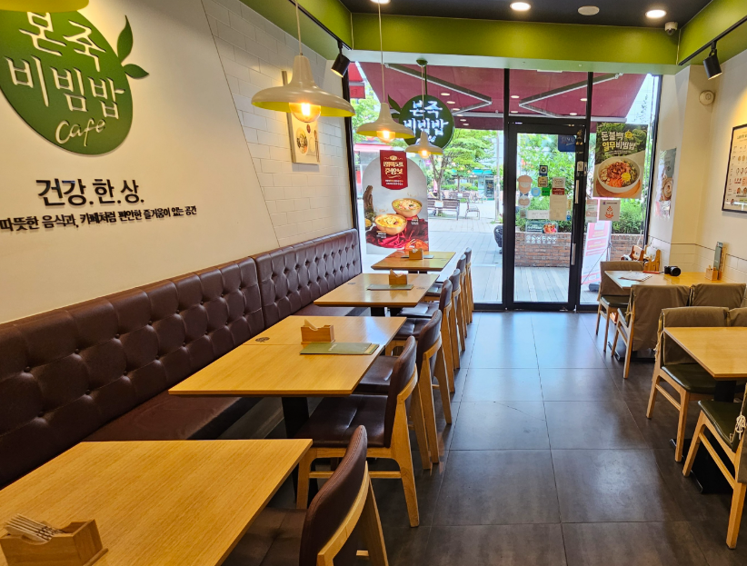 <동대문구>역세권사거리 본죽창업 새매장급 월1,000수익인수
